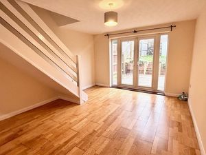 Lounge- click for photo gallery